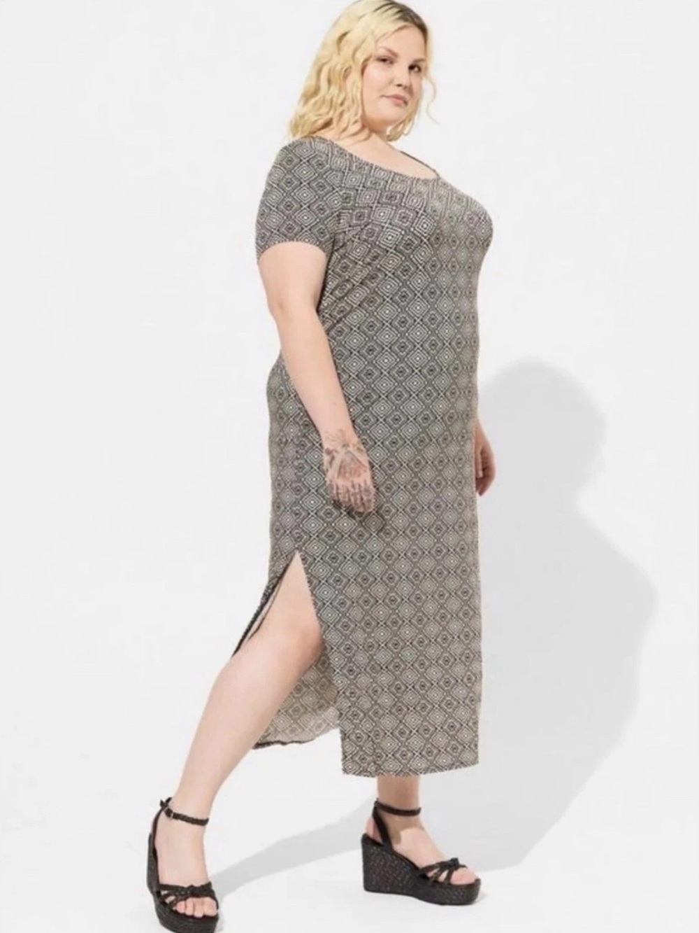 NWT Torrid Super Soft Knit Slit Maxi Dress Short Sleeve Women’s Size 2X